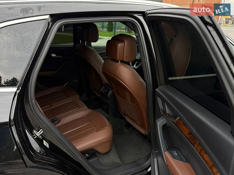 Внедорожник / Кроссовер Audi Q5 2018 в Луцке