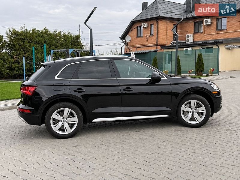 Внедорожник / Кроссовер Audi Q5 2018 в Луцке