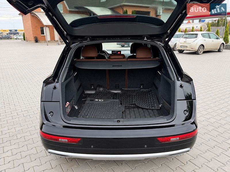 Внедорожник / Кроссовер Audi Q5 2018 в Луцке