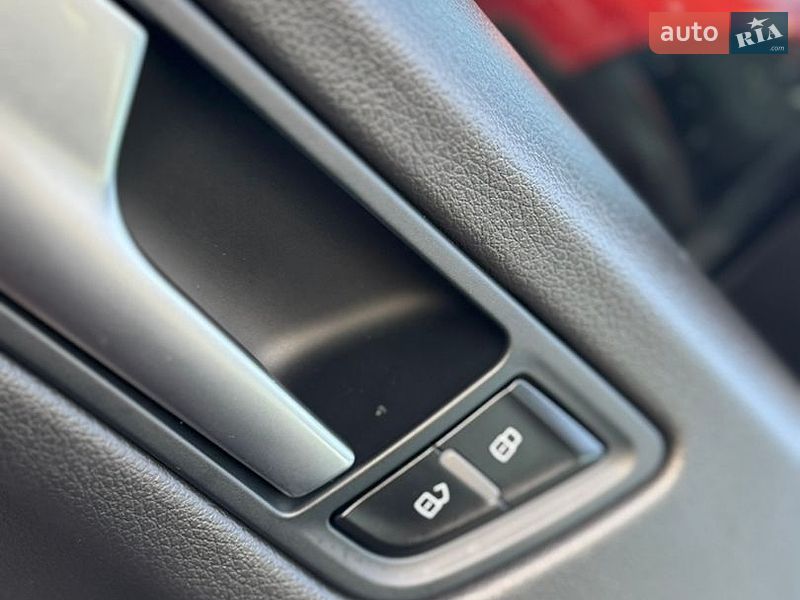 Внедорожник / Кроссовер Audi Q5 2015 в Львове