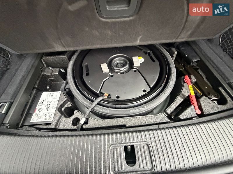 Внедорожник / Кроссовер Audi Q5 2022 в Ровно