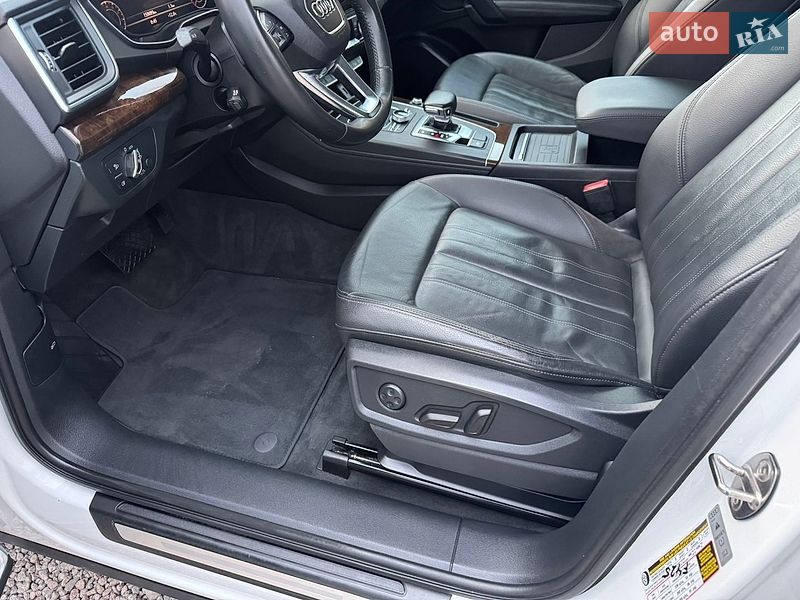 Позашляховик / Кросовер Audi Q5 2019 в Луцьку