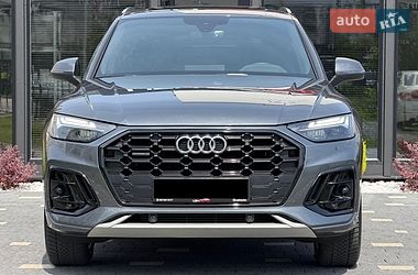 Внедорожник / Кроссовер Audi Q5 2020 в Ужгороде