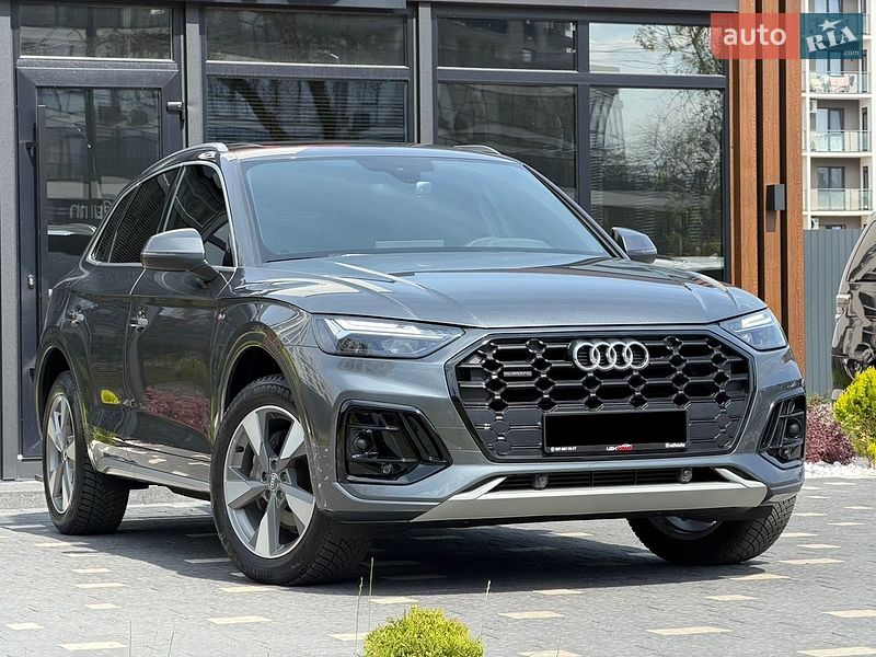 Внедорожник / Кроссовер Audi Q5 2020 в Ужгороде