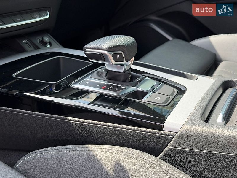 Внедорожник / Кроссовер Audi Q5 2020 в Ужгороде