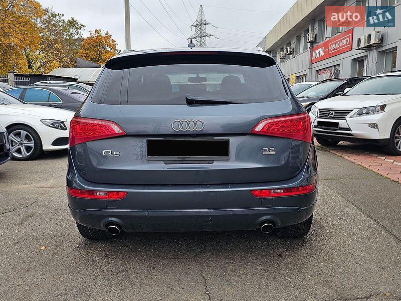 Позашляховик / Кросовер Audi Q5 2009 в Одесі