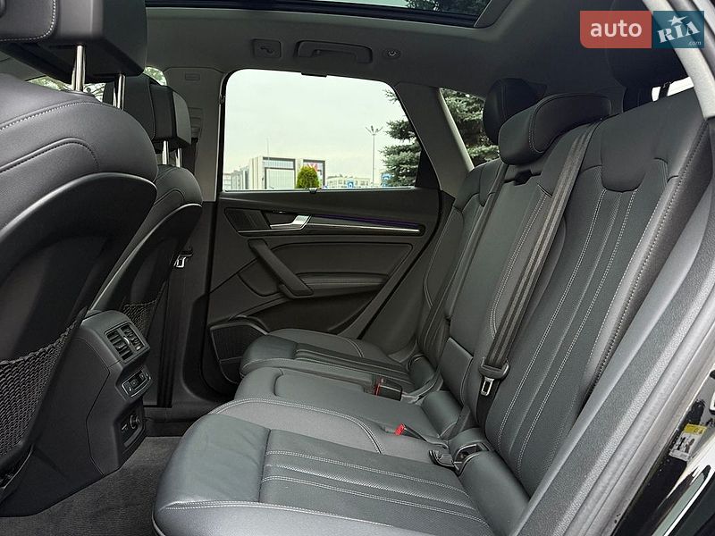 Внедорожник / Кроссовер Audi Q5 2021 в Львове