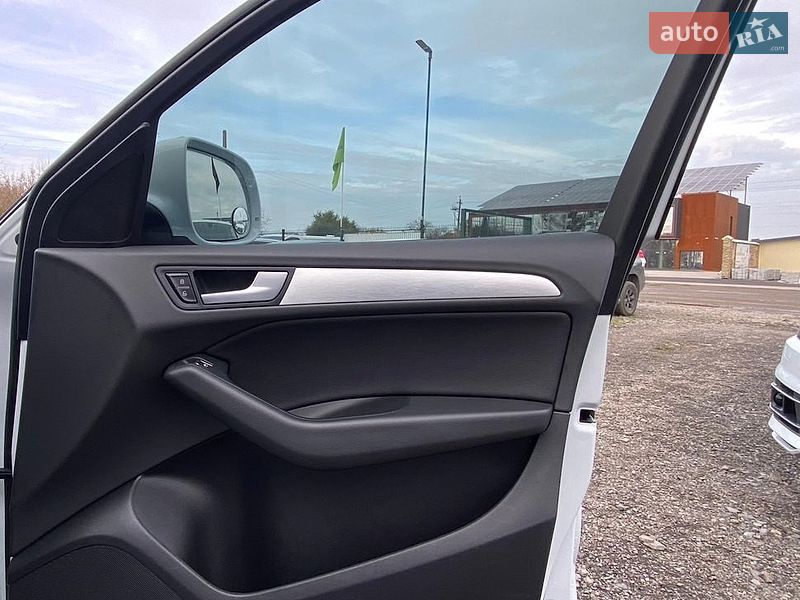 Позашляховик / Кросовер Audi Q5 2013 в Рівному