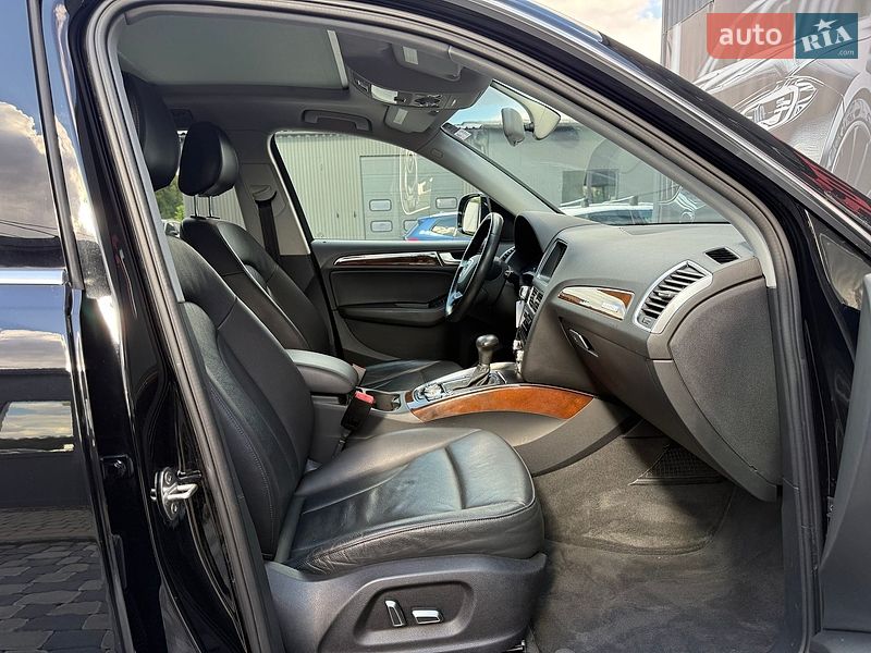 Позашляховик / Кросовер Audi Q5 2015 в Львові