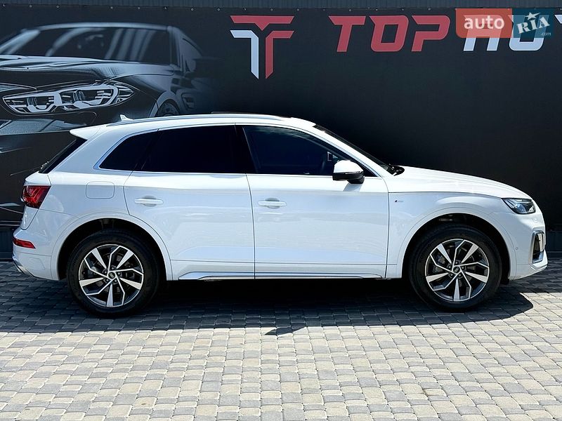 Внедорожник / Кроссовер Audi Q5 2023 в Львове