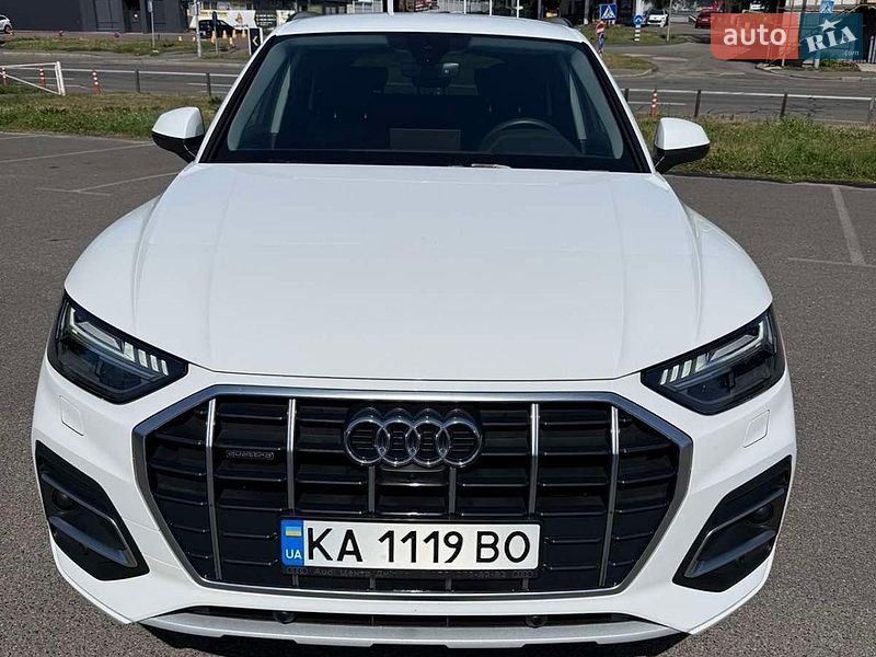 Внедорожник / Кроссовер Audi Q5 2021 в Киеве