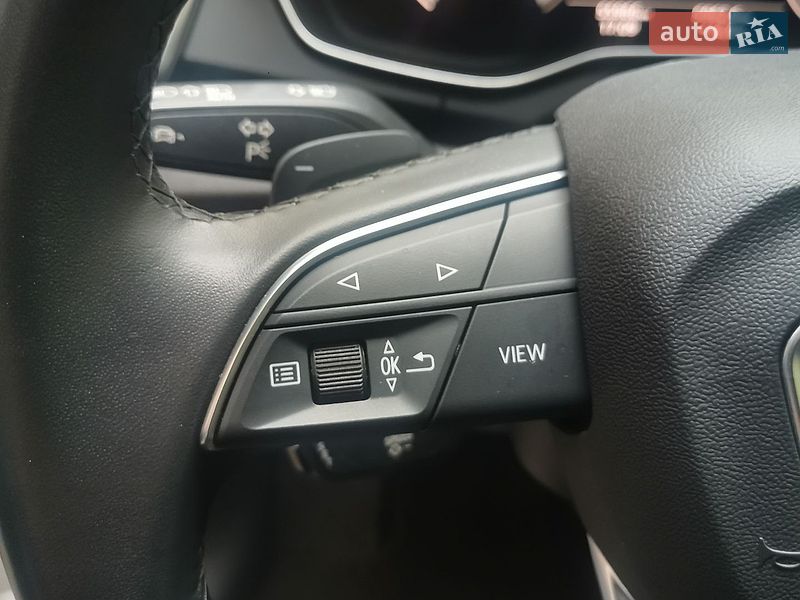 Внедорожник / Кроссовер Audi Q5 2021 в Киеве