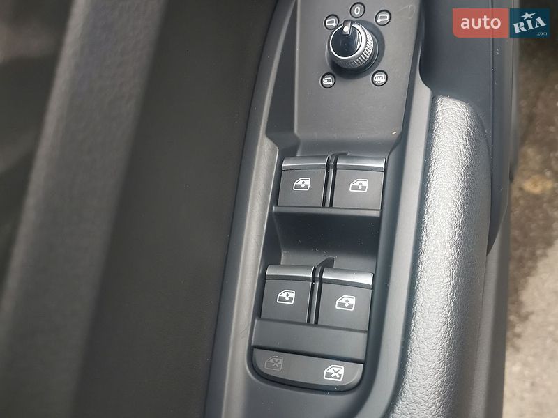 Внедорожник / Кроссовер Audi Q5 2021 в Киеве
