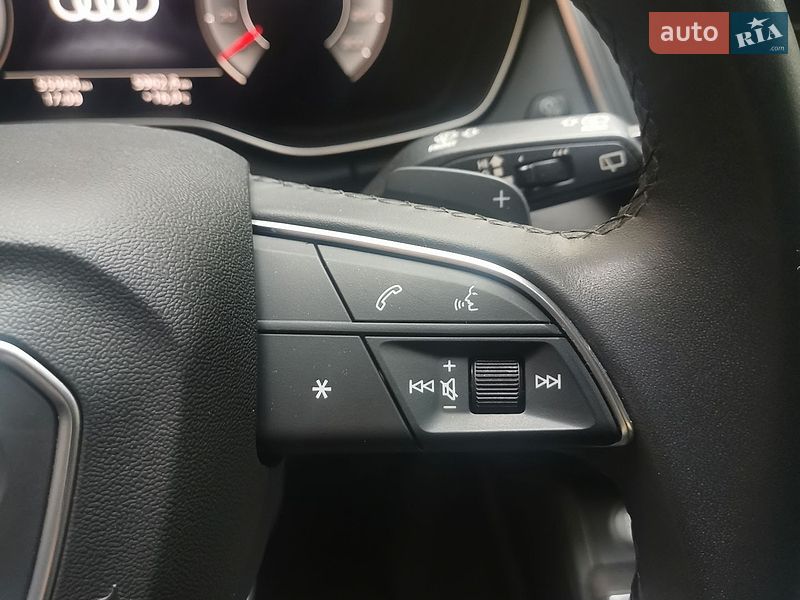Внедорожник / Кроссовер Audi Q5 2021 в Киеве