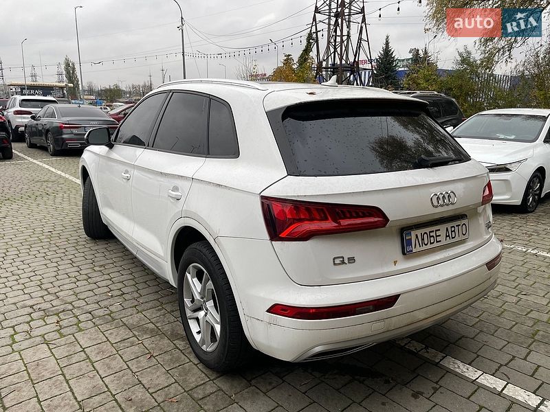 Внедорожник / Кроссовер Audi Q5 2017 в Львове