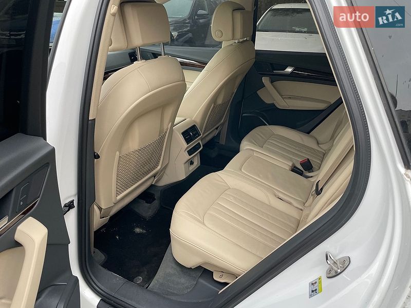 Внедорожник / Кроссовер Audi Q5 2017 в Львове
