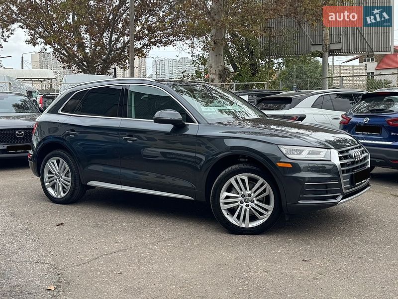 Позашляховик / Кросовер Audi Q5 2019 в Одесі