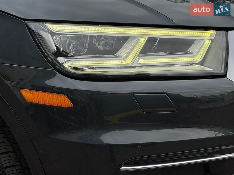 Позашляховик / Кросовер Audi Q5 2019 в Одесі