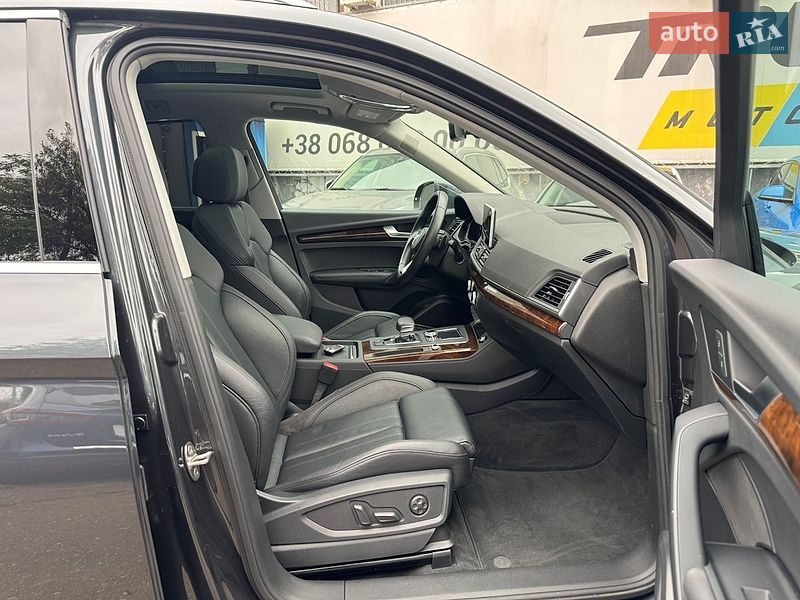 Позашляховик / Кросовер Audi Q5 2019 в Одесі