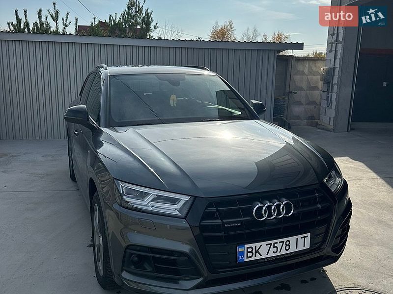 Внедорожник / Кроссовер Audi Q5 2020 в Костополе