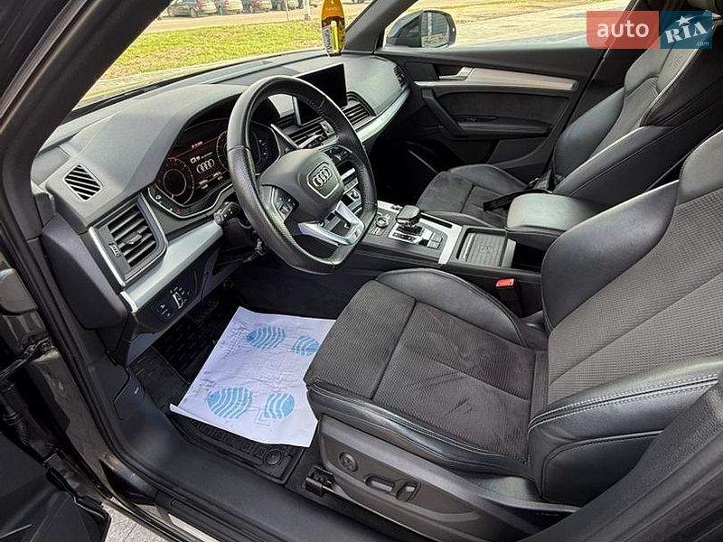 Внедорожник / Кроссовер Audi Q5 2020 в Костополе