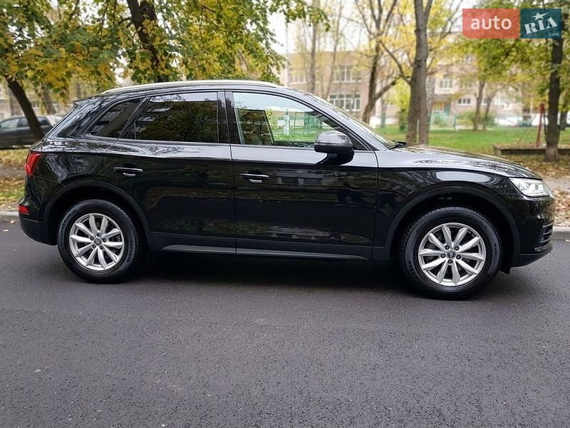 Внедорожник / Кроссовер Audi Q5 2017 в Чернигове