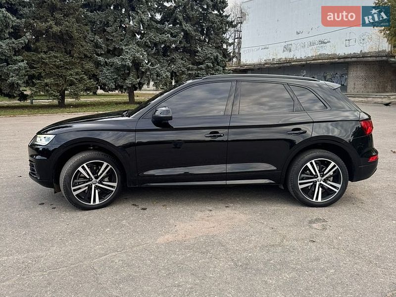Внедорожник / Кроссовер Audi Q5 2018 в Лозовой