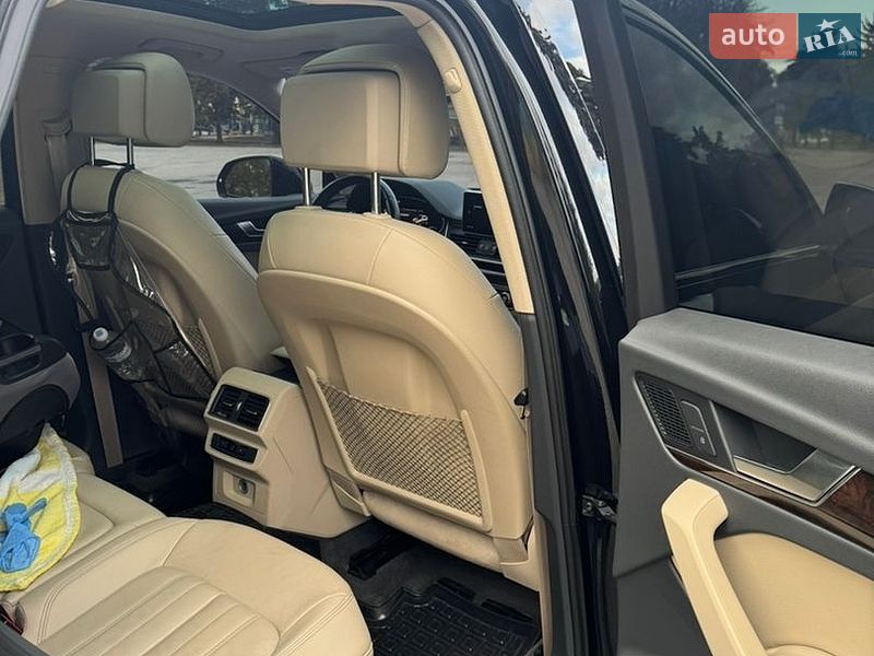 Внедорожник / Кроссовер Audi Q5 2018 в Лозовой