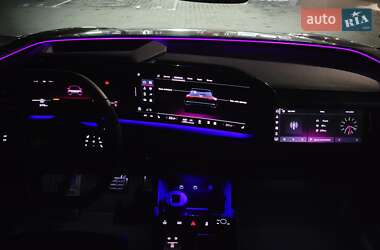 Внедорожник / Кроссовер Audi Q6 e-tron 2024 в 