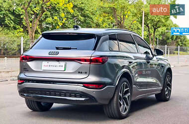 Внедорожник / Кроссовер Audi Q6 e-tron 2025 в 