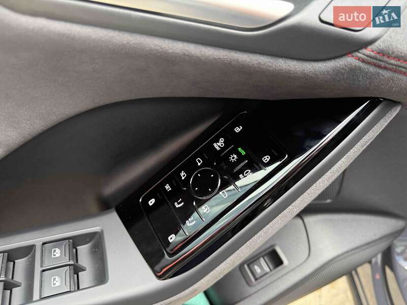 Внедорожник / Кроссовер Audi Q6 e-tron 2024 в Львове