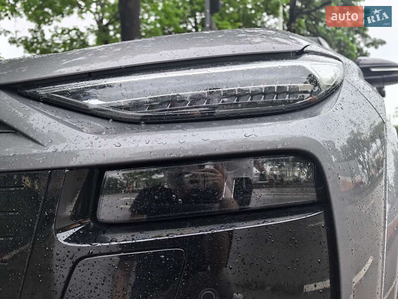 Позашляховик / Кросовер Audi Q6 e-tron 2025 в Львові