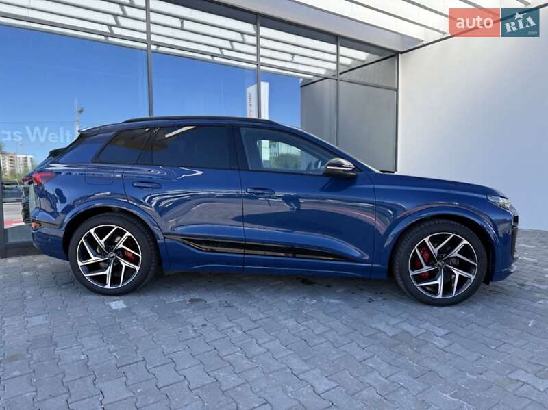 Позашляховик / Кросовер Audi Q6 e-tron 2024 в Хмельницькому