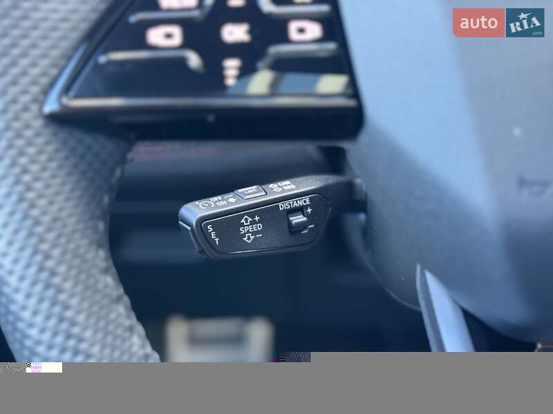 Позашляховик / Кросовер Audi Q6 e-tron 2024 в Хмельницькому