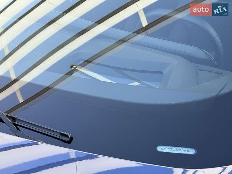 Позашляховик / Кросовер Audi Q6 e-tron 2024 в Хмельницькому