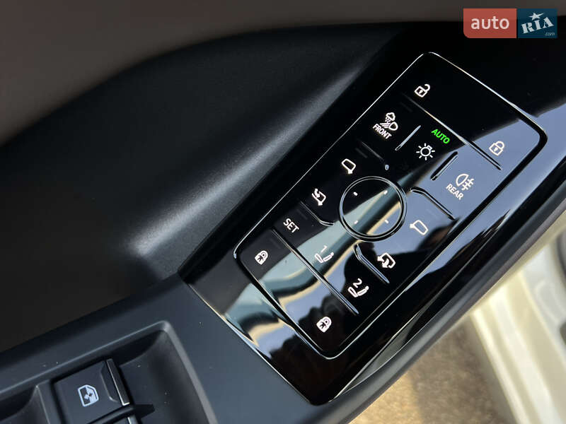 Внедорожник / Кроссовер Audi Q6 e-tron 2025 в Львове