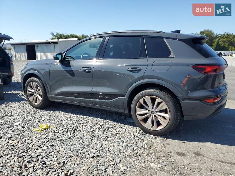 Внедорожник / Кроссовер Audi Q6 e-tron 2025 в Ивано-Франковске