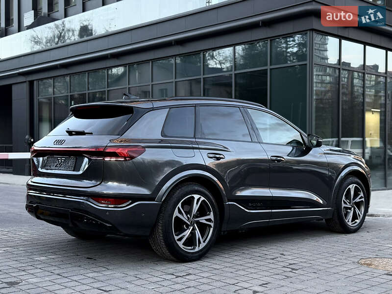 Внедорожник / Кроссовер Audi Q6 e-tron 2024 в Львове