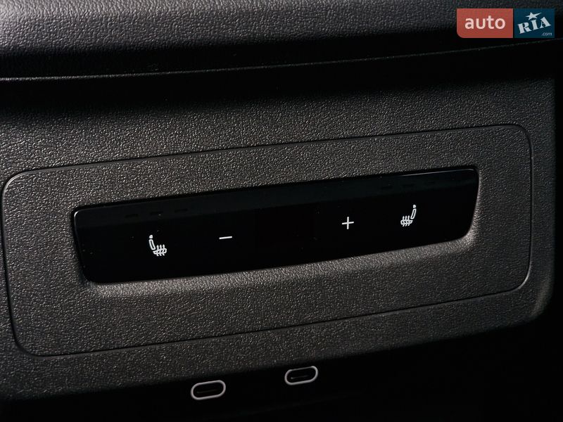 Внедорожник / Кроссовер Audi Q6 e-tron 2024 в Одессе