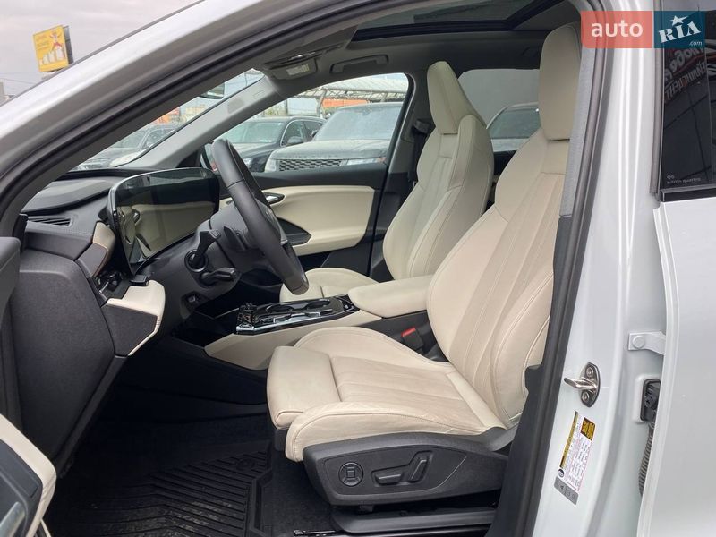 Внедорожник / Кроссовер Audi Q6 e-tron 2024 в Львове фото 20 Внедорожник / Кроссовер Audi Q6 e-tron 2024 в Львове