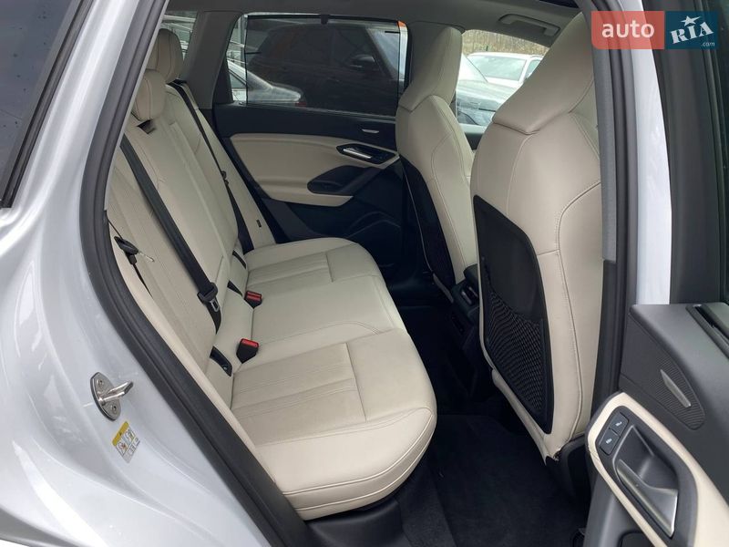 Внедорожник / Кроссовер Audi Q6 e-tron 2024 в Львове фото 25 Внедорожник / Кроссовер Audi Q6 e-tron 2024 в Львове