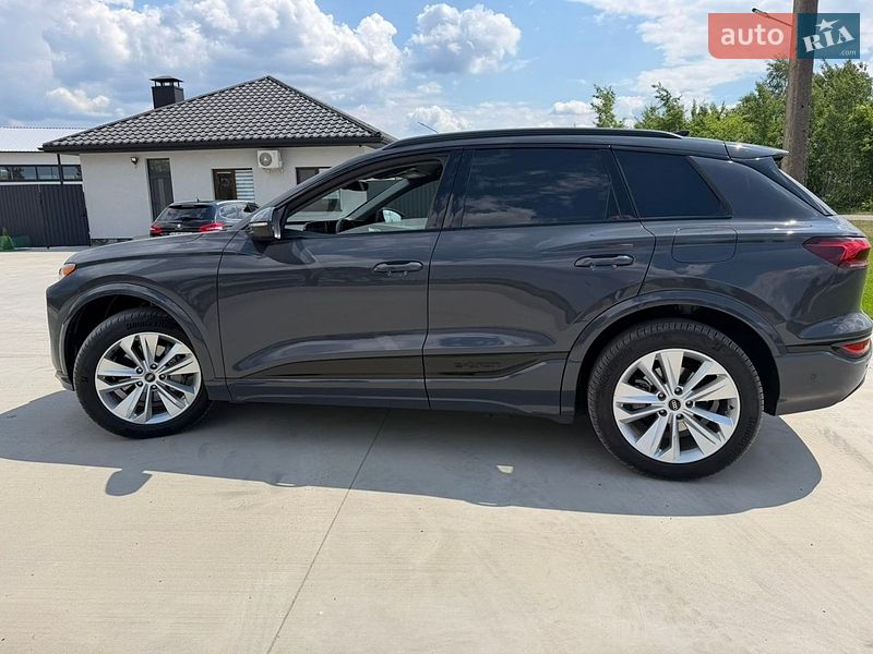 Позашляховик / Кросовер Audi Q6 e-tron 2024 в Камені-Каширському