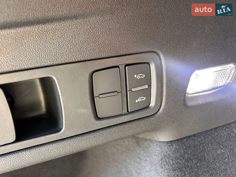 Позашляховик / Кросовер Audi Q6 e-tron 2025 в Львові фото 31 Позашляховик / Кросовер Audi Q6 e-tron 2025 в Львові