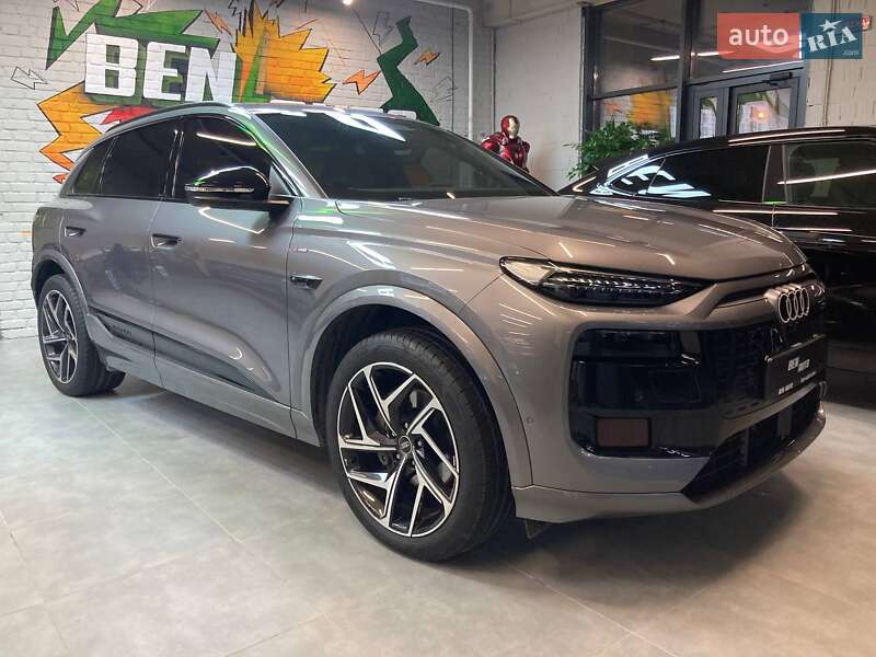 Внедорожник / Кроссовер Audi Q6L e-tron 2025 в Львове