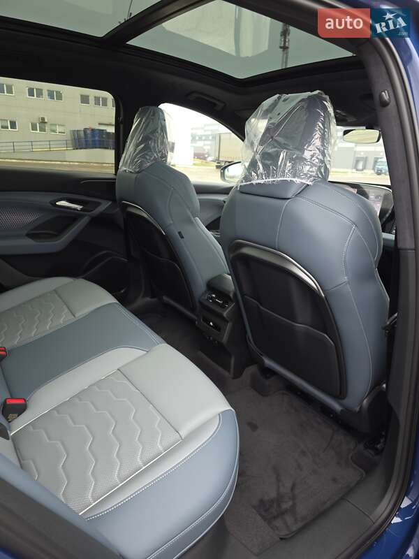 Внедорожник / Кроссовер Audi Q6L e-tron 2025 в Киеве