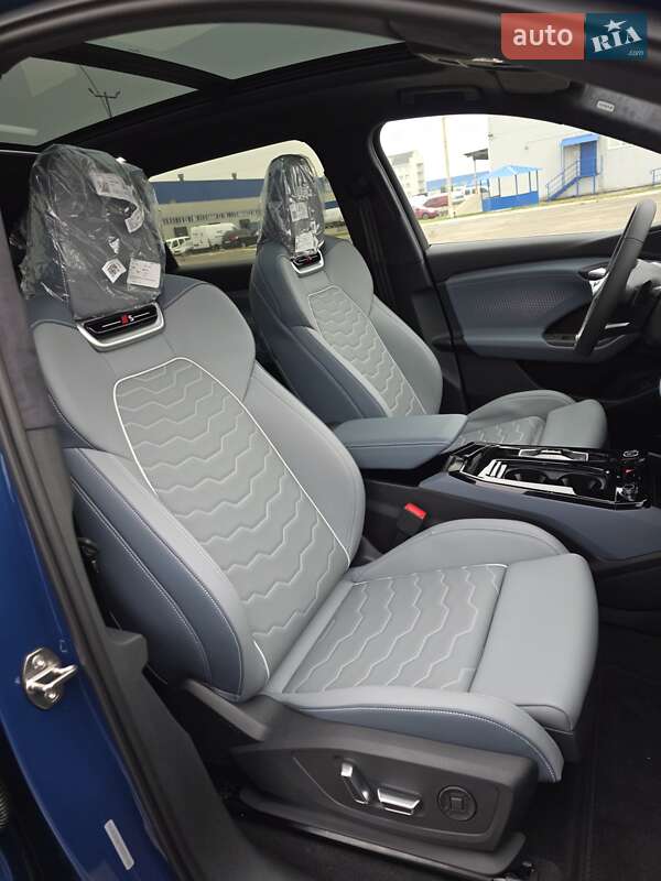 Внедорожник / Кроссовер Audi Q6L e-tron 2025 в Киеве