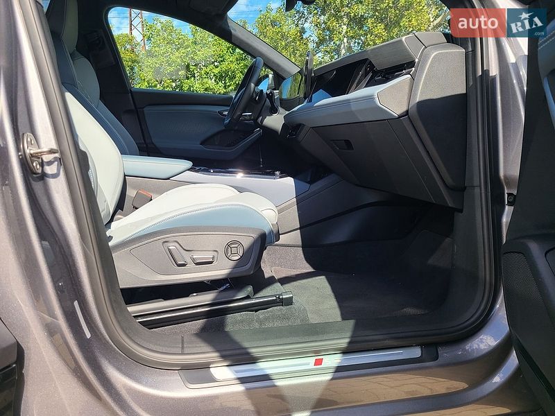 Позашляховик / Кросовер Audi Q6L e-tron 2025 в Одесі фото 47 Позашляховик / Кросовер Audi Q6L e-tron 2025 в Одесі