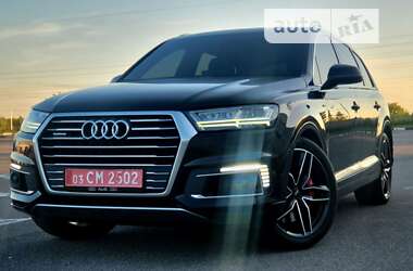 Позашляховик / Кросовер Audi Q7 e-tron 2016 в Рівному