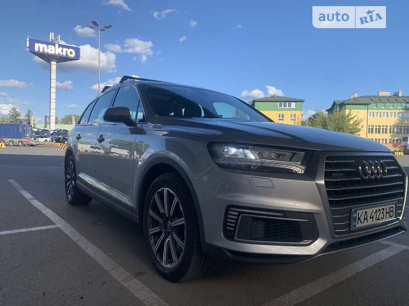 Внедорожник / Кроссовер Audi Q7 e-tron 2016 в Кривом Роге