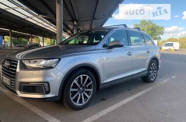 Внедорожник / Кроссовер Audi Q7 e-tron 2016 в Киеве